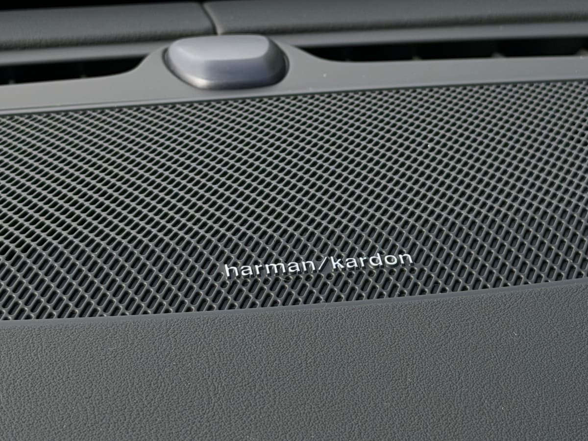 2026 Volvo XC90 - Image 16