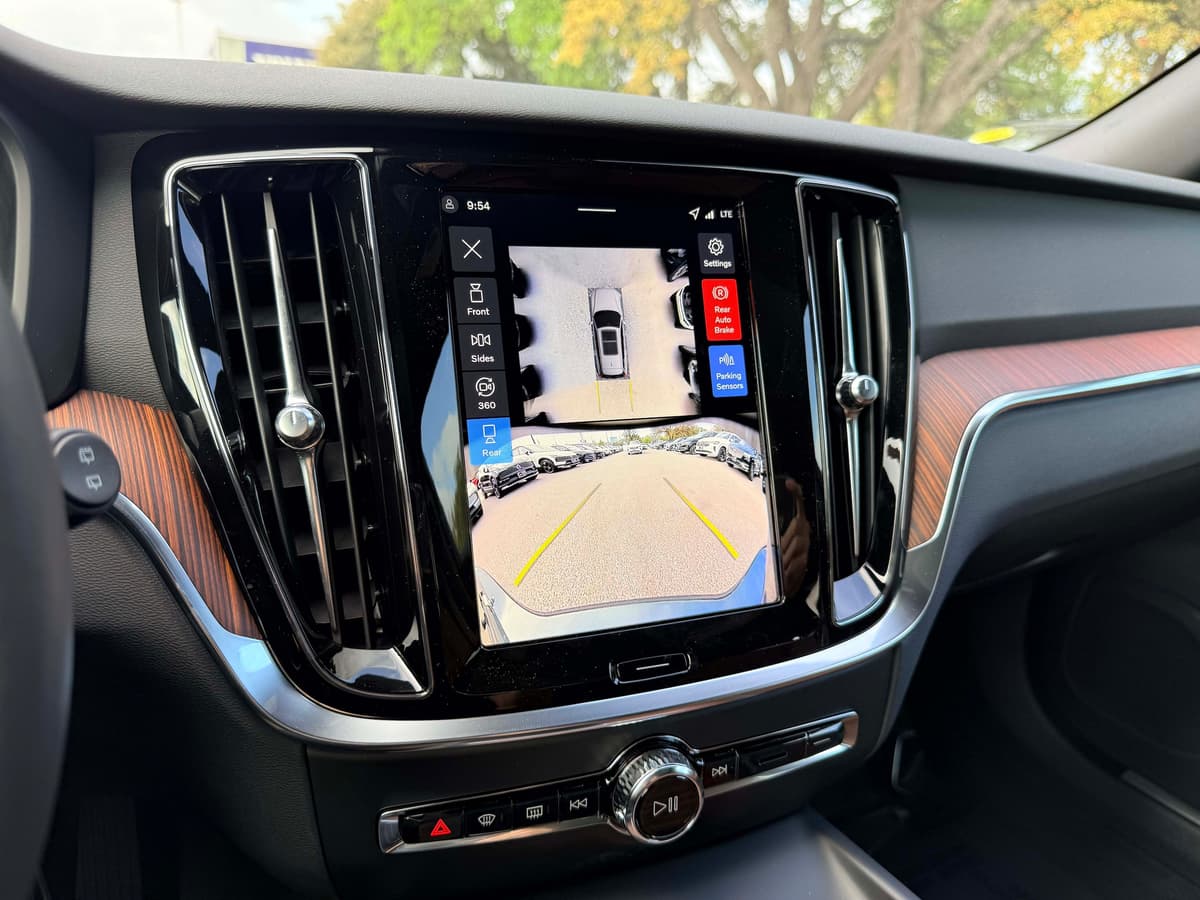 2026 Volvo V60 Cross Country - Image 19