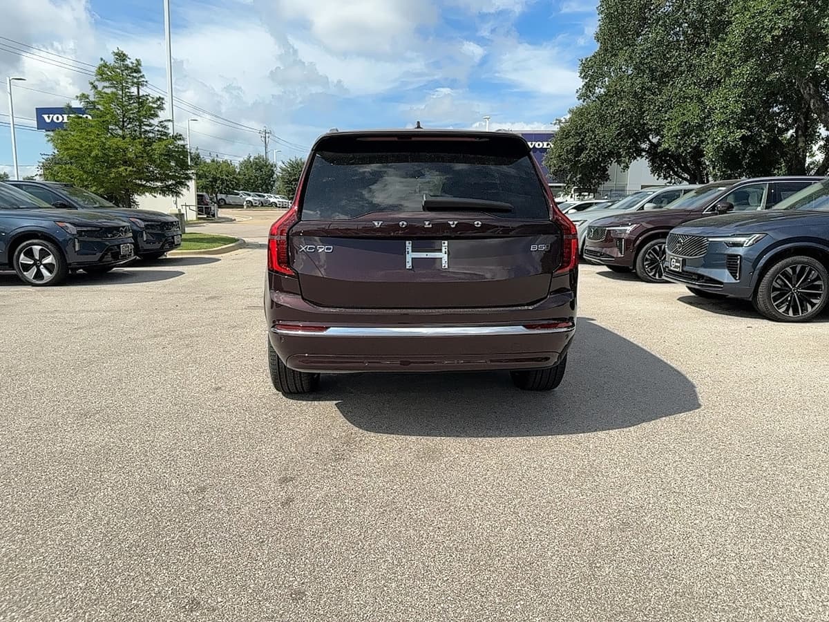 2026 Volvo XC90 - Image 6