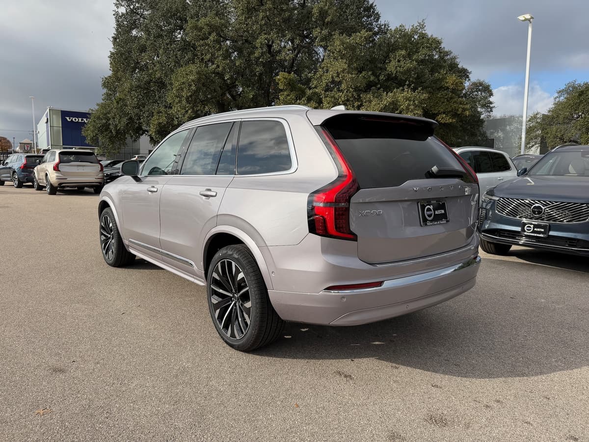 2026 Volvo XC90 - Image 4
