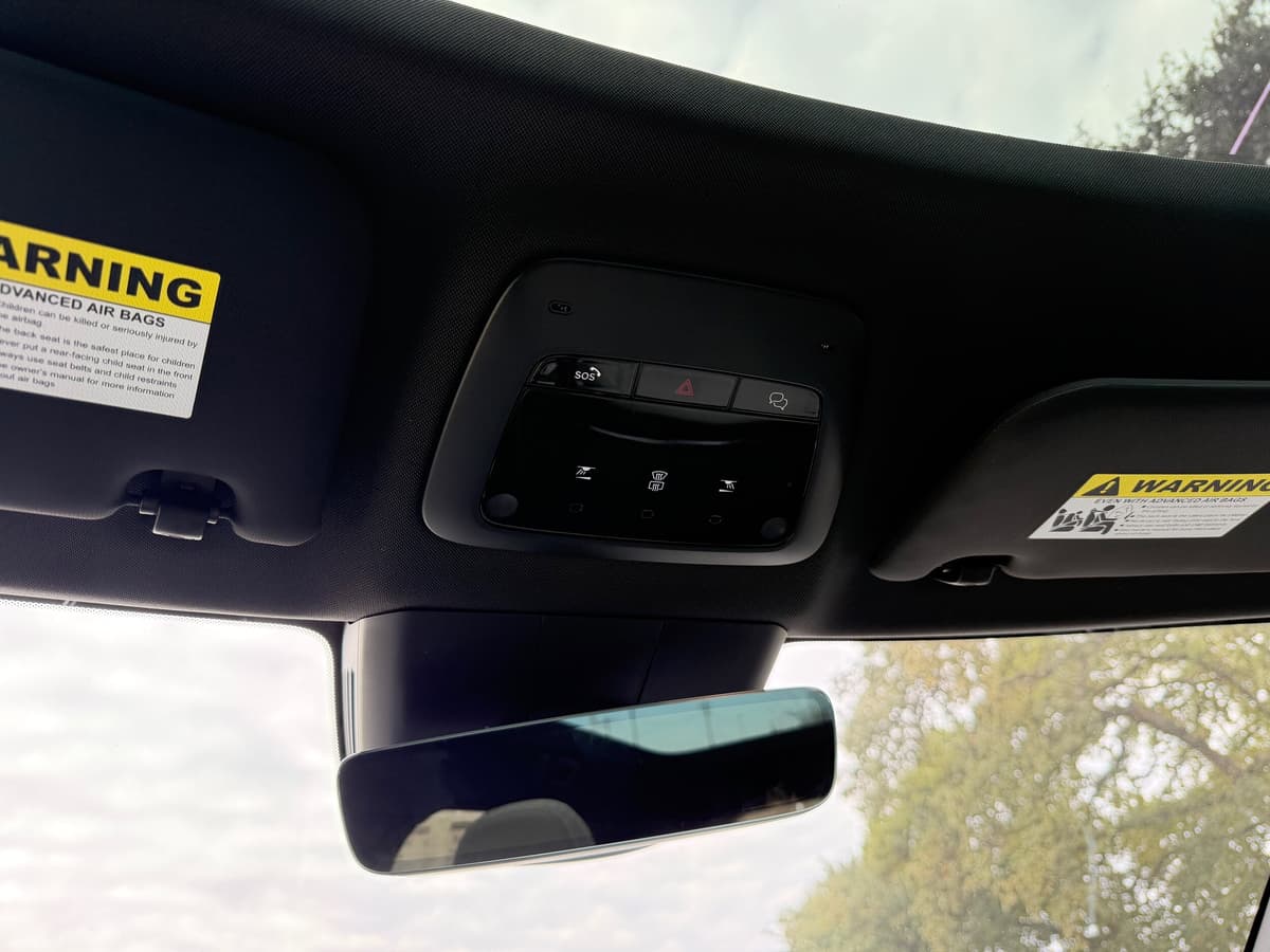 2026 Volvo EX30 Cross Country - Image 16