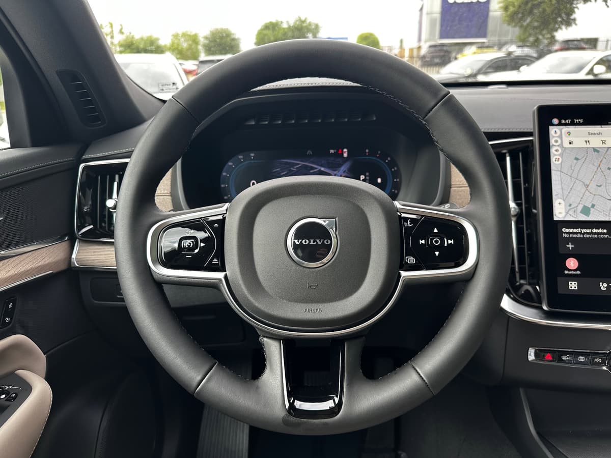 2025 Volvo XC90 - Image 15