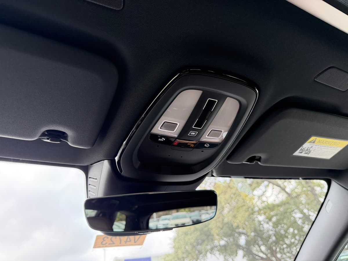 2026 Volvo V60 Cross Country - Image 16