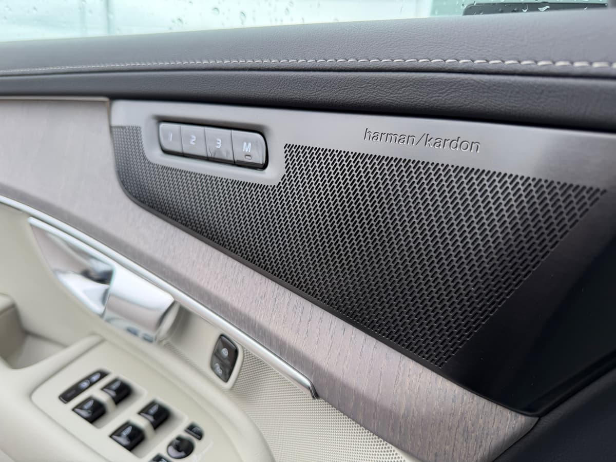 2026 Volvo XC90 - Image 19