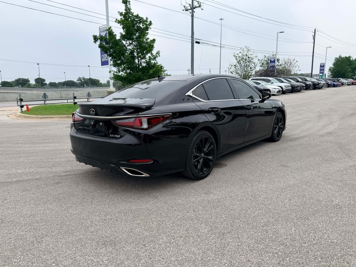 2022 LEXUS ES 350 - Image 5