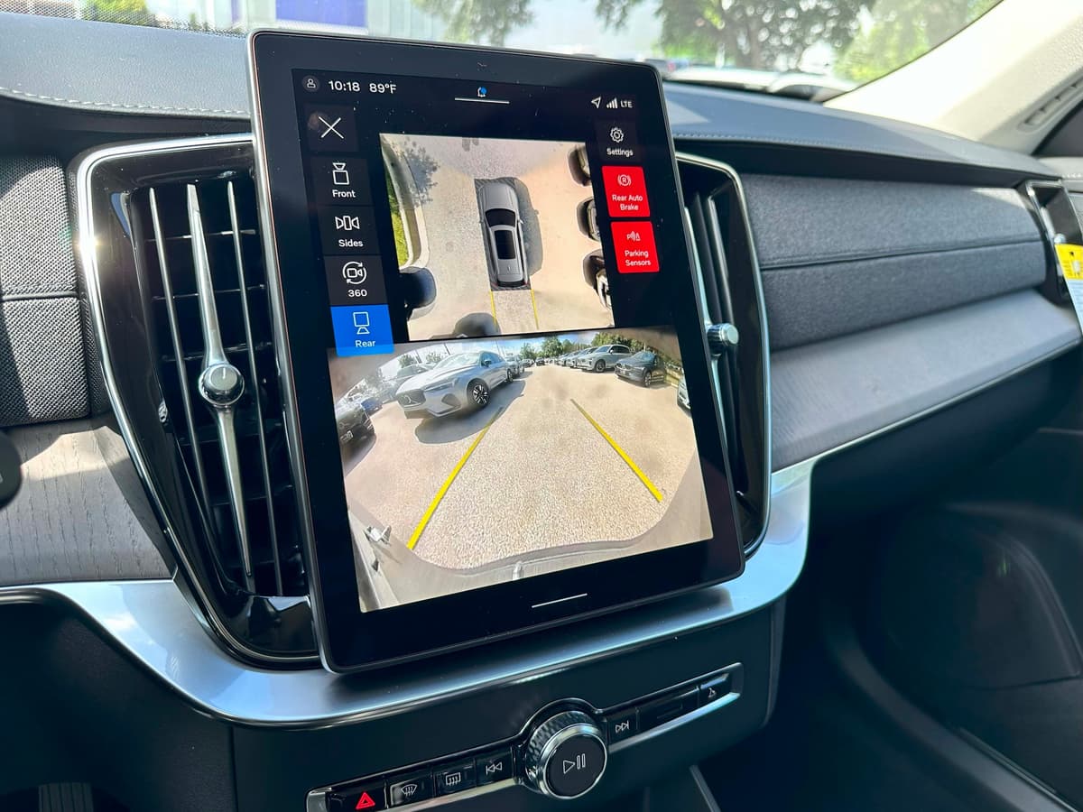 2026 Volvo XC90 - Image 22