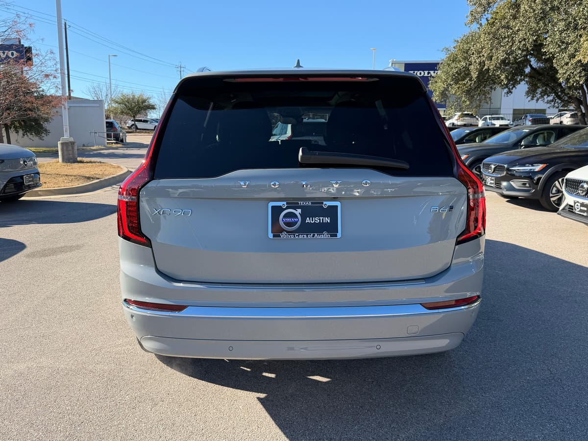 2026 Volvo XC90 - Image 5