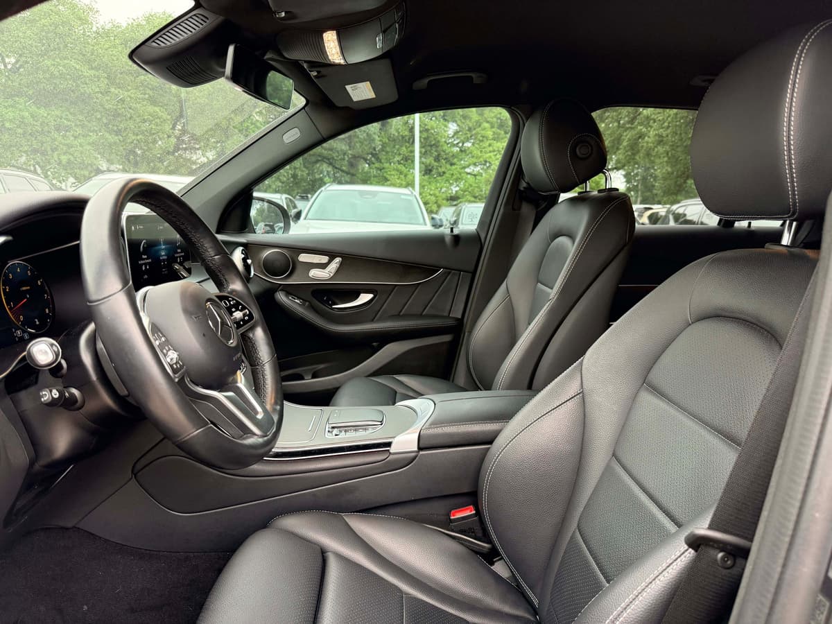 2022 Mercedes-Benz GLC 300 - Image 12