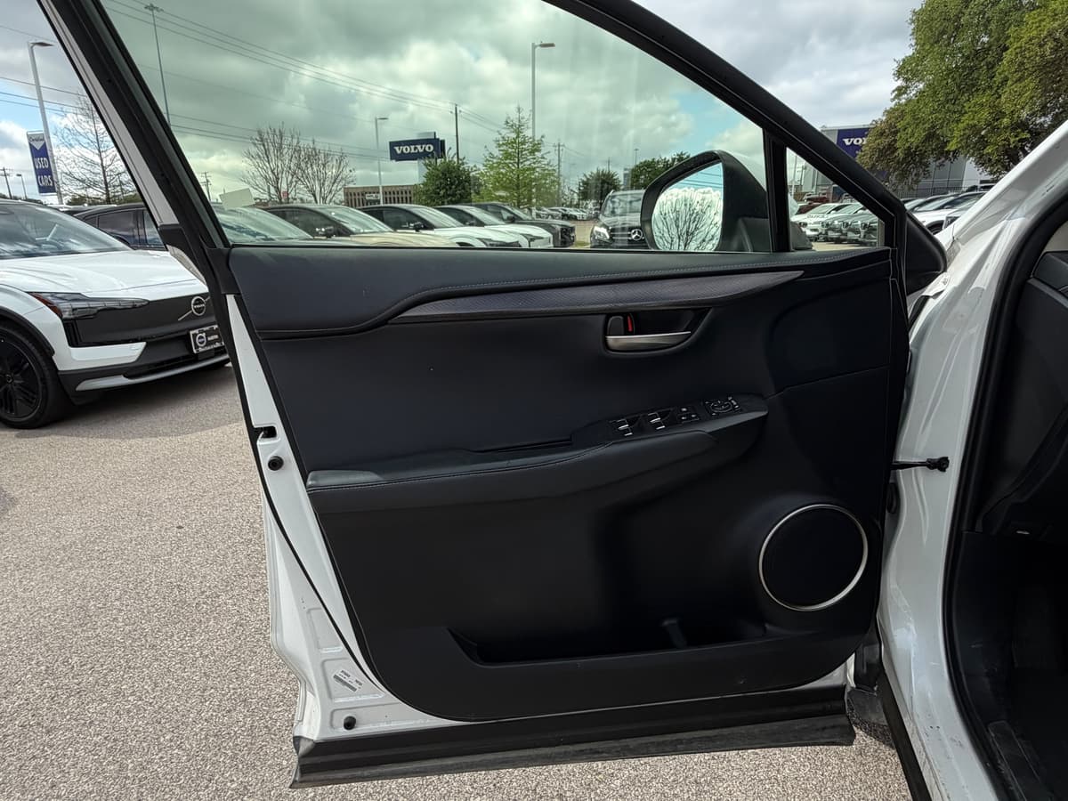 2020 LEXUS NX 300 - Image 12