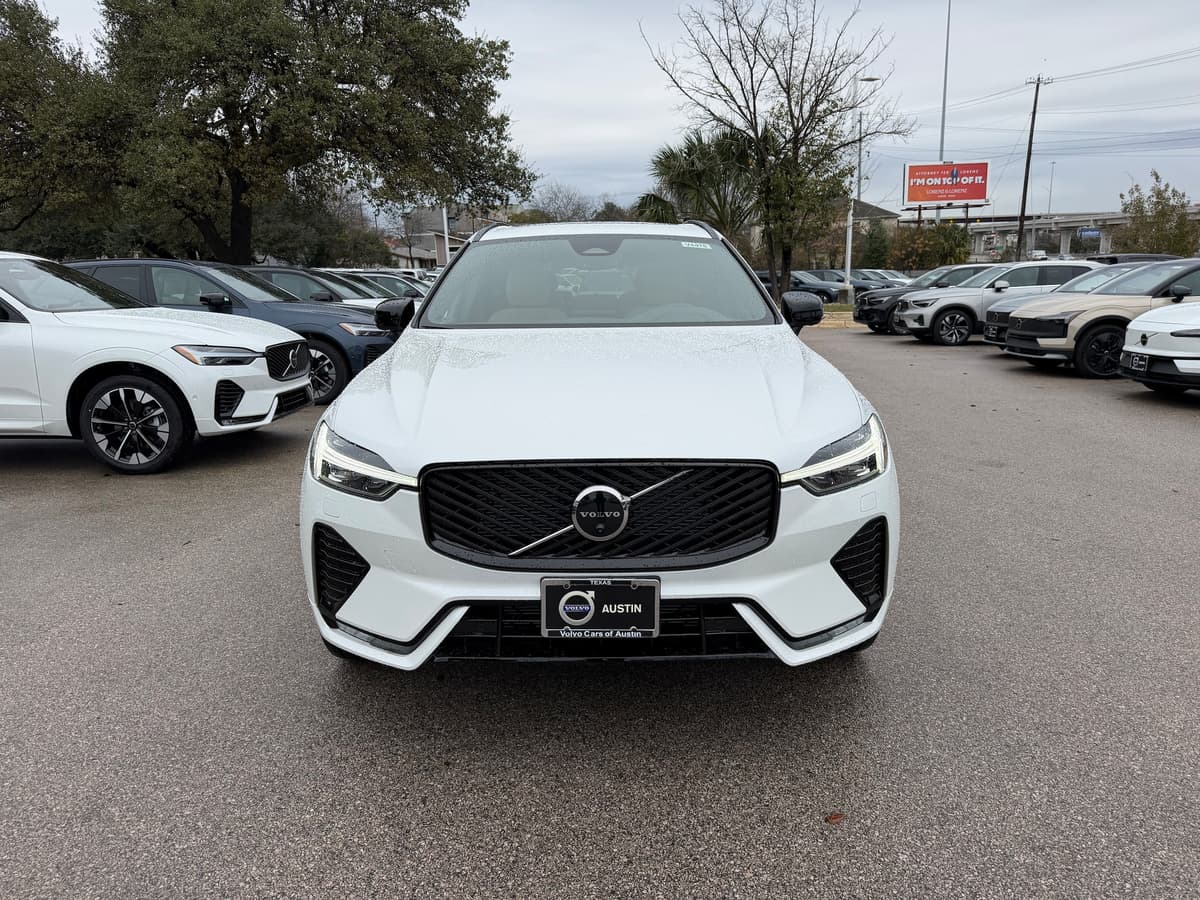 2026 Volvo XC60 - Image 6