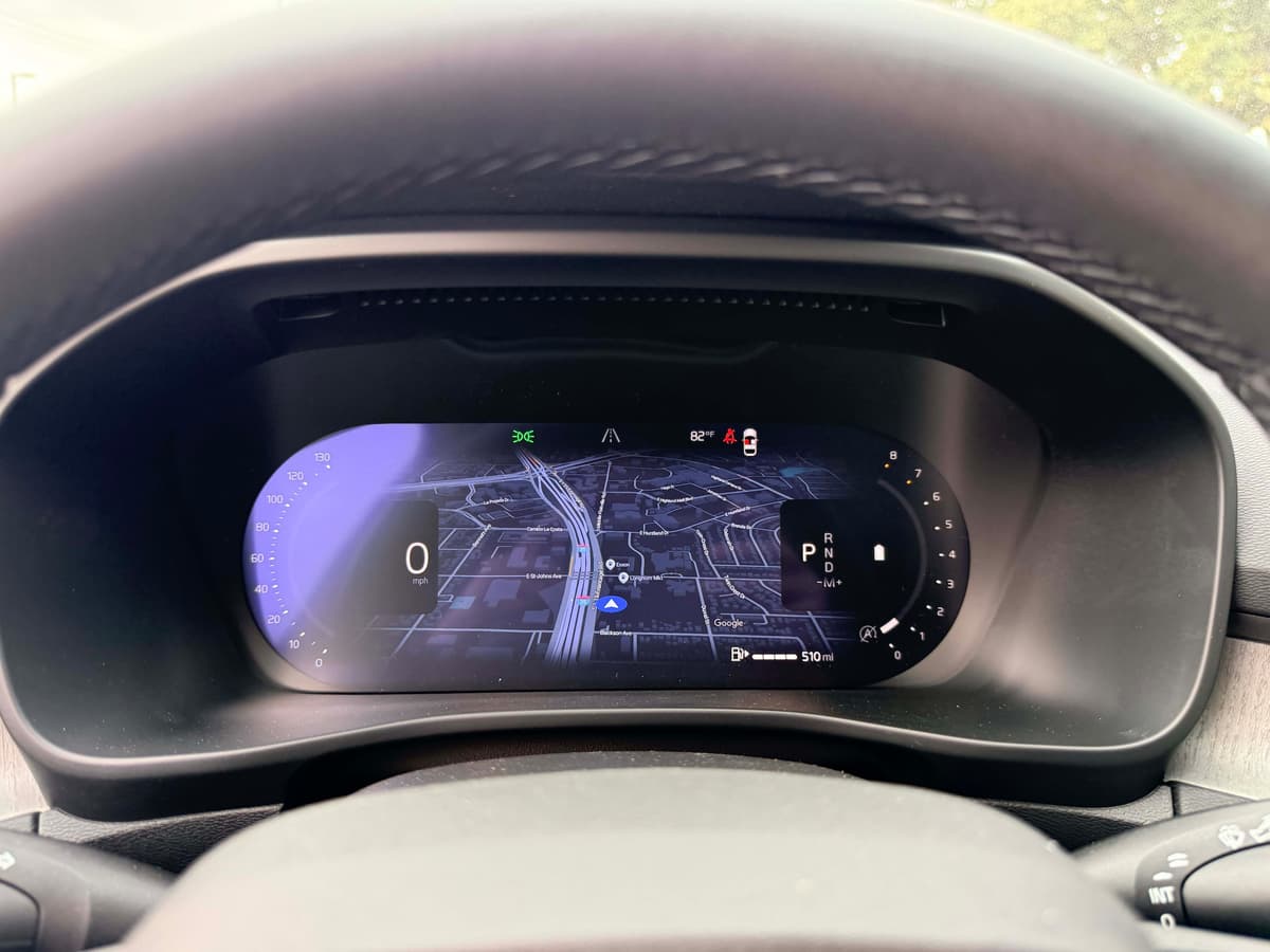 2026 Volvo XC40 - Image 20