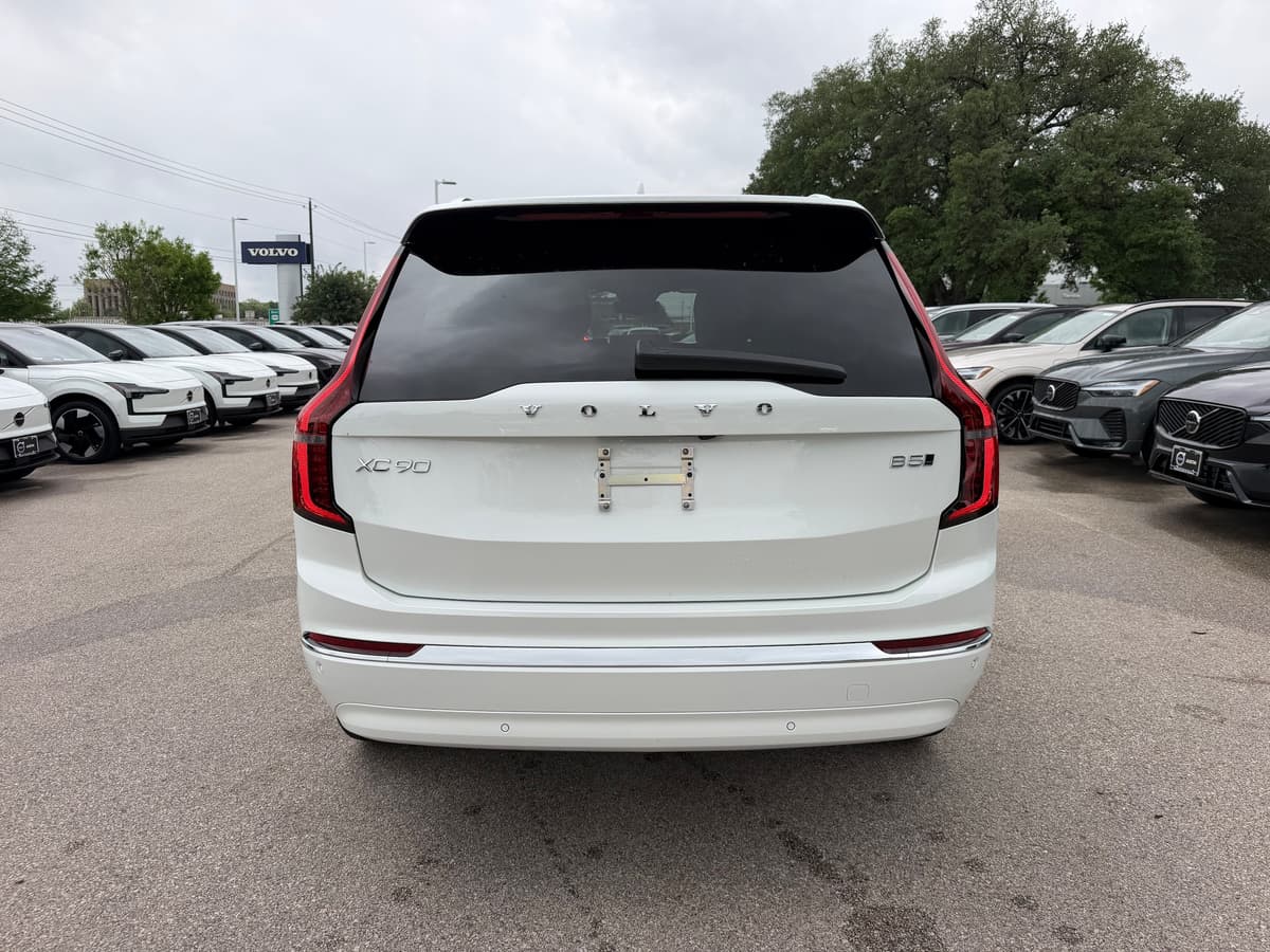 2026 Volvo XC90 - Image 4