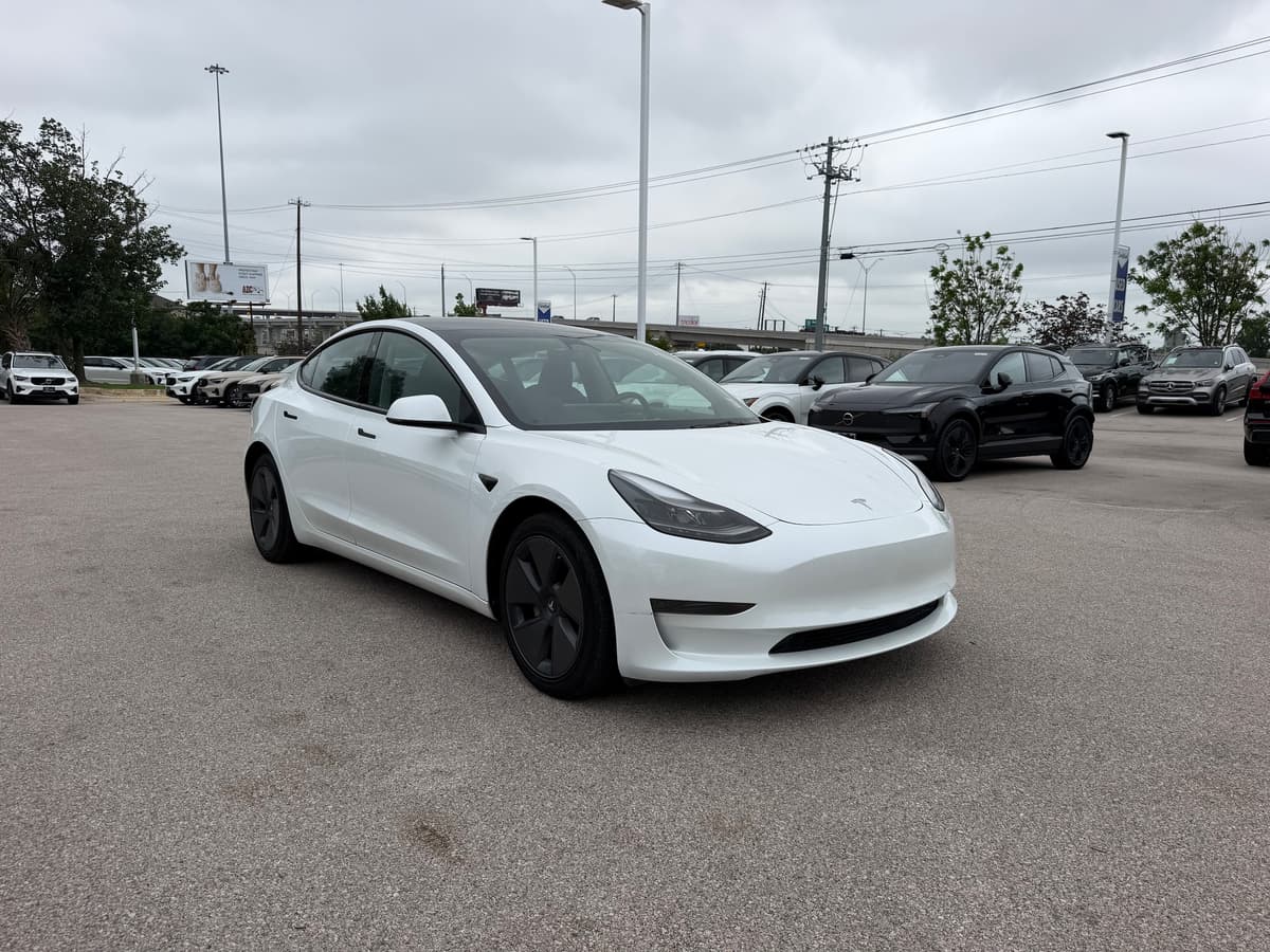 2023 Tesla Model 3 - Image 6