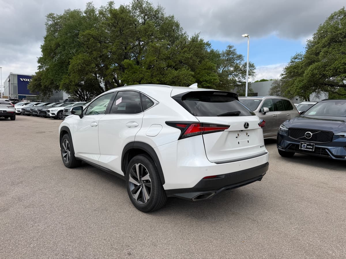 2020 LEXUS NX 300 - Image 4