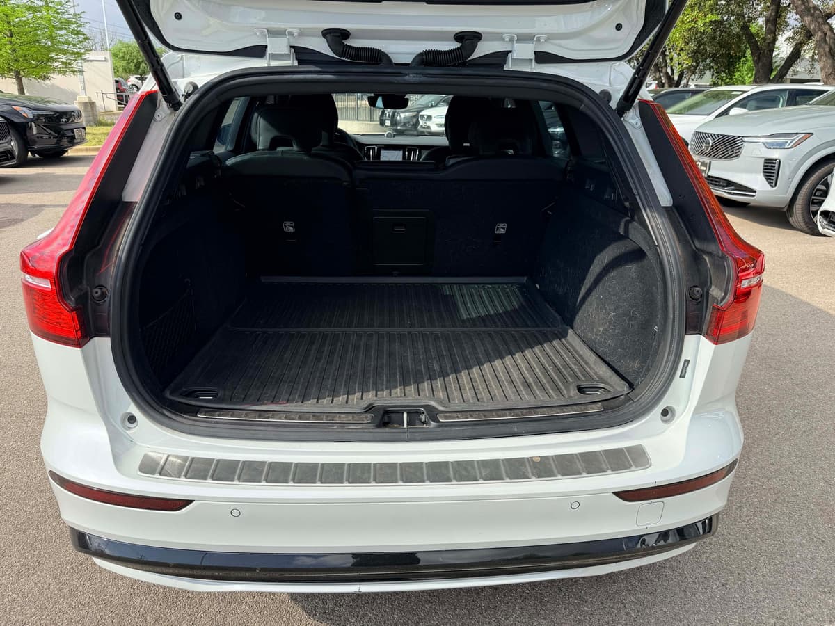 2024 Volvo V60 plug-in hybrid - Image 22