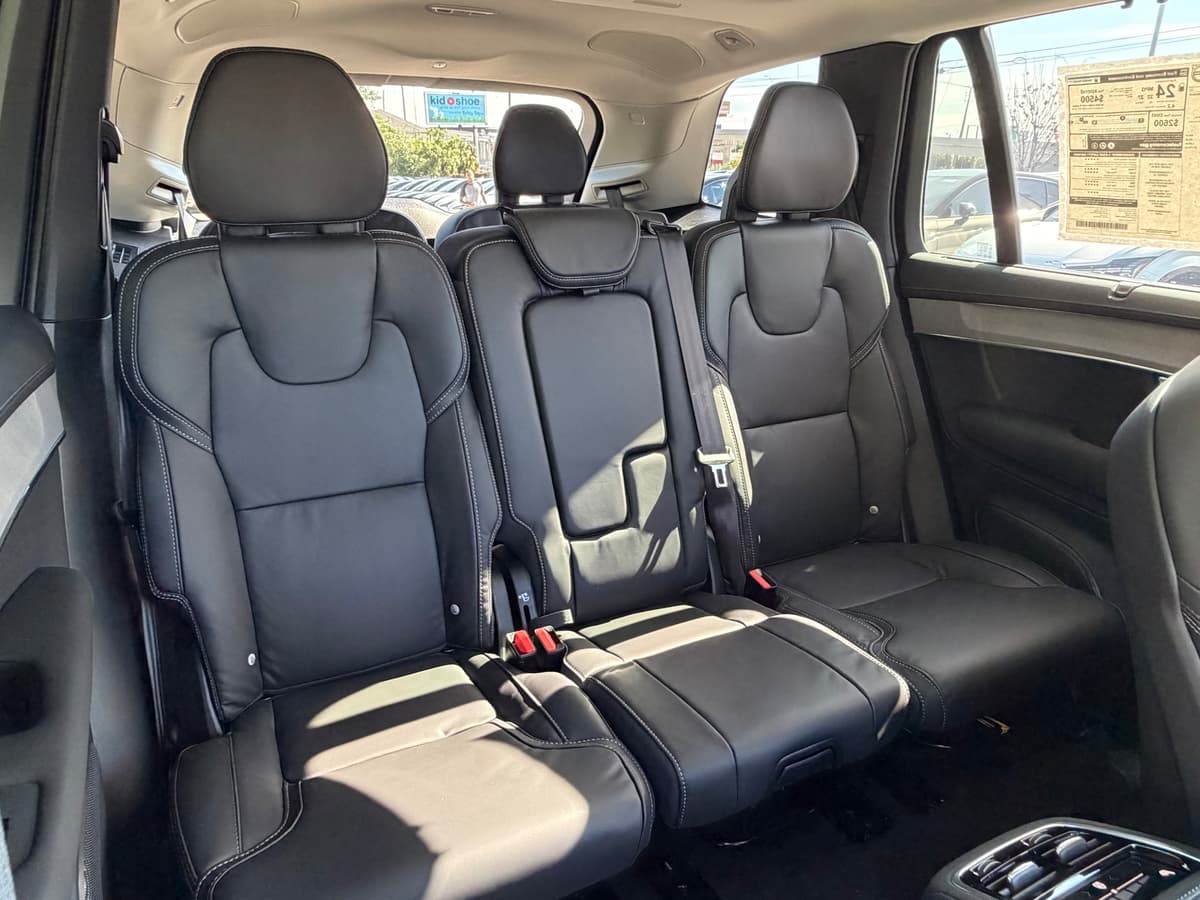 2026 Volvo XC90 - Image 10