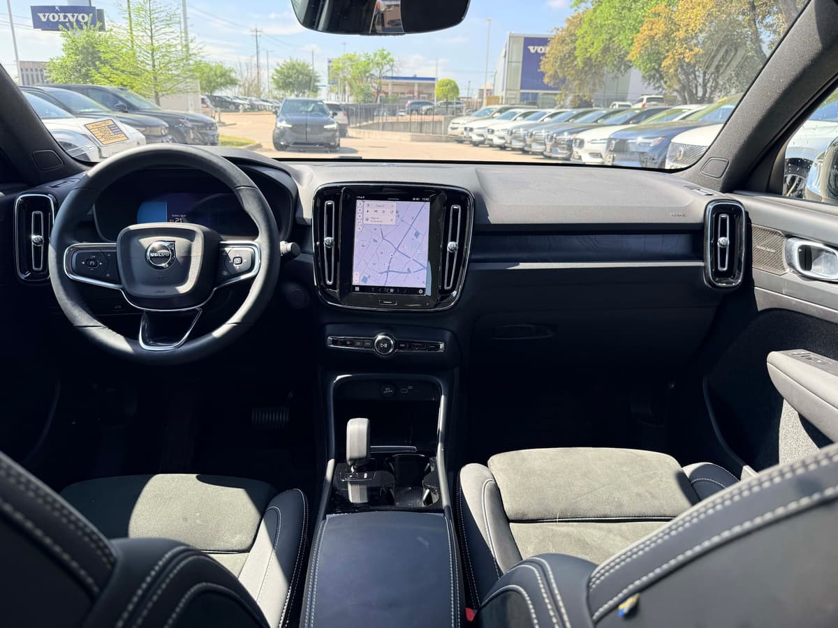 2023 Volvo C40 Recharge Pure Electric - Image 15