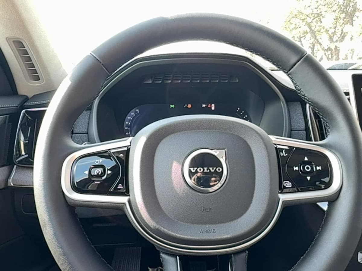 2026 Volvo XC90 - Image 19