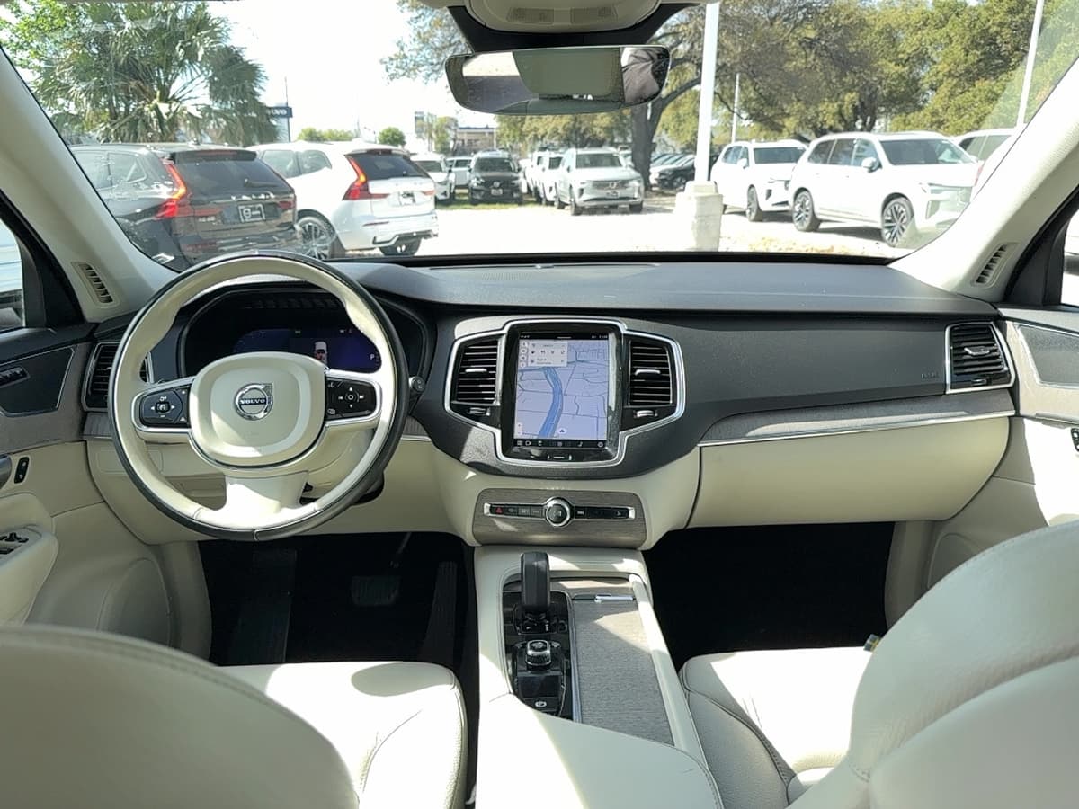 2023 Volvo XC90 - Image 14