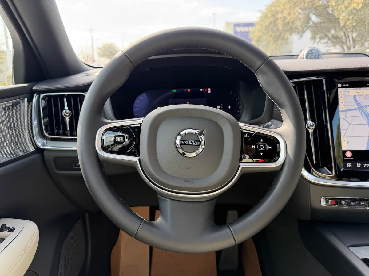 2026 Volvo V60 Cross Country - Image 14