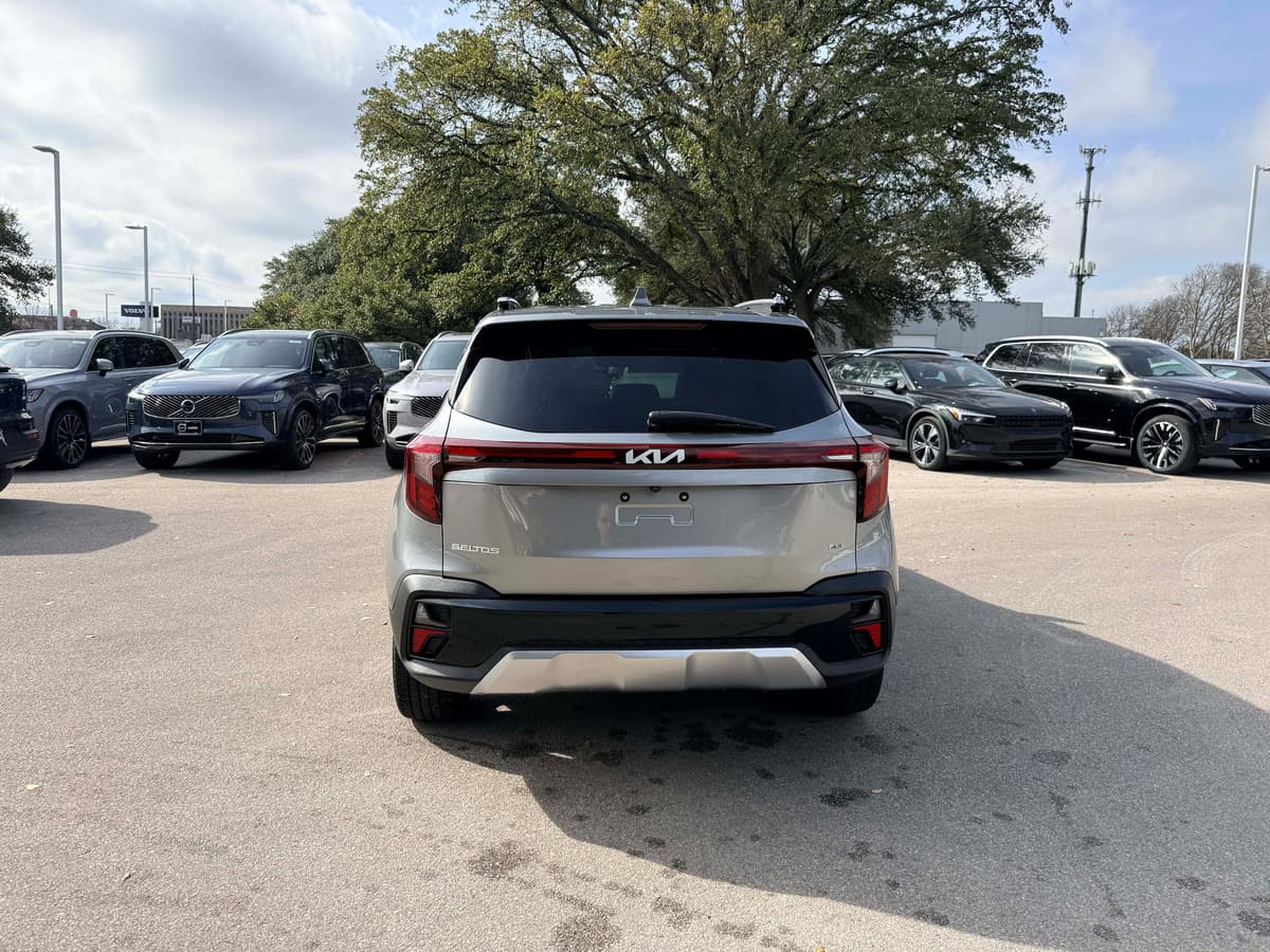 2024 Kia Seltos - Image 5