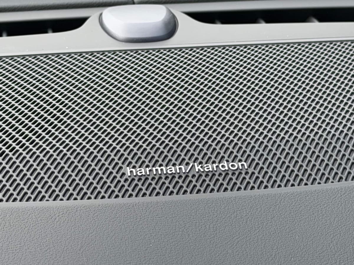 2026 Volvo XC90 plug-in hybrid - Image 16