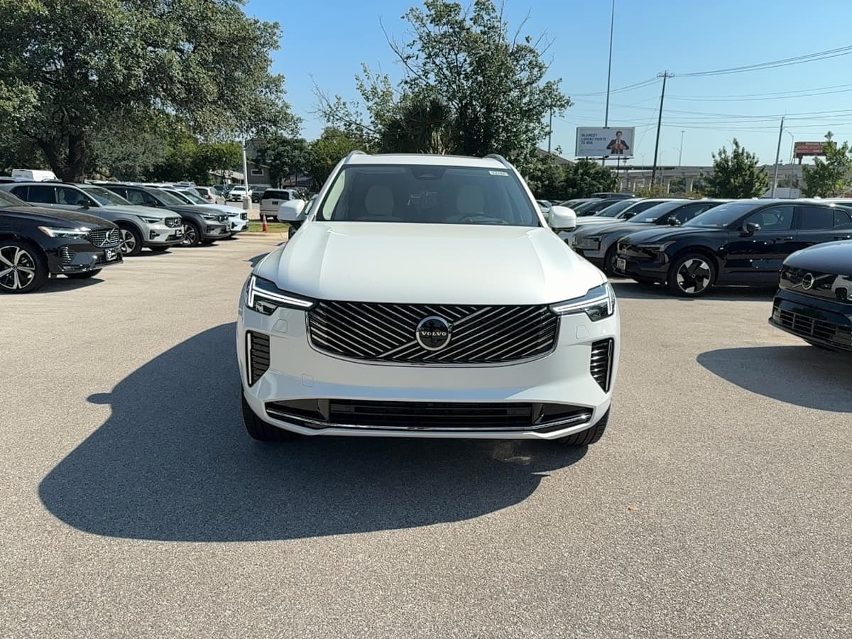 2026 Volvo XC90 - Image 8