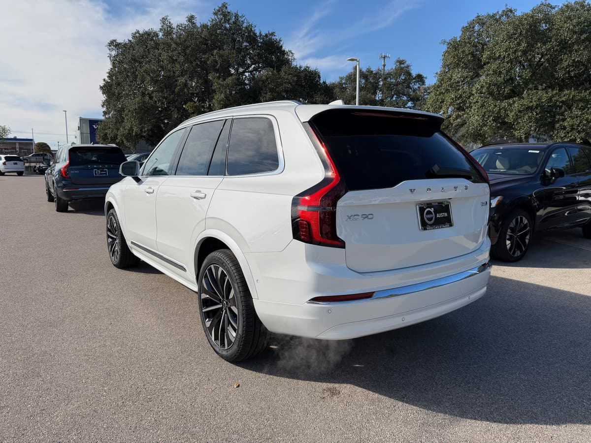 2026 Volvo XC90 - Image 4