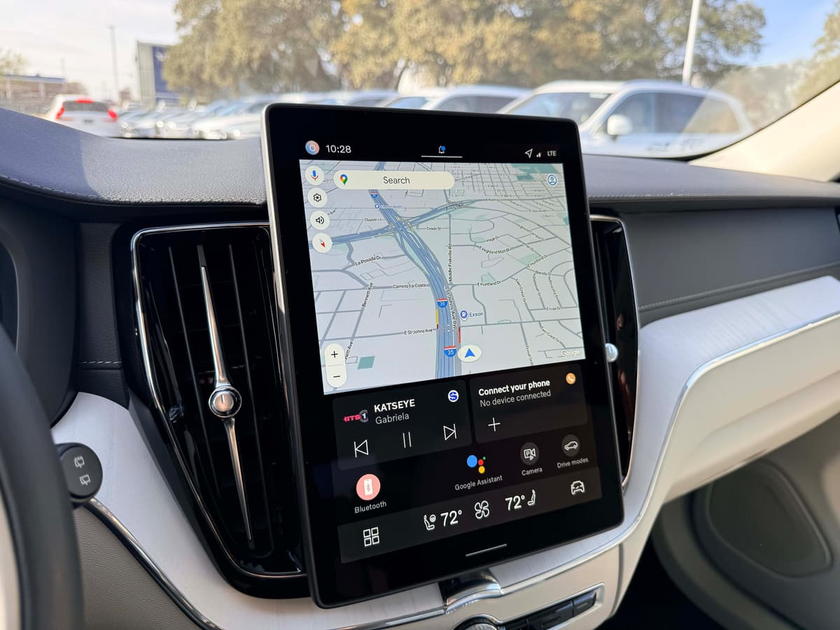 2026 Volvo XC60 - Image 21