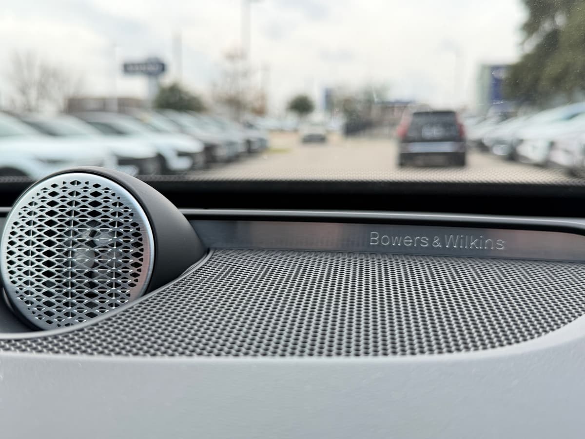 2026 Volvo XC90 - Image 16