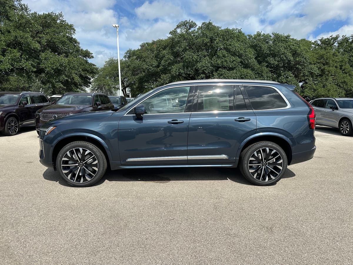 2026 Volvo XC90 - Image 3