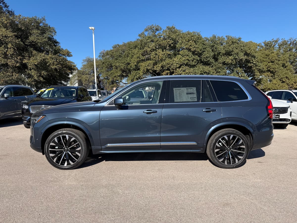 2026 Volvo XC90 - Image 3