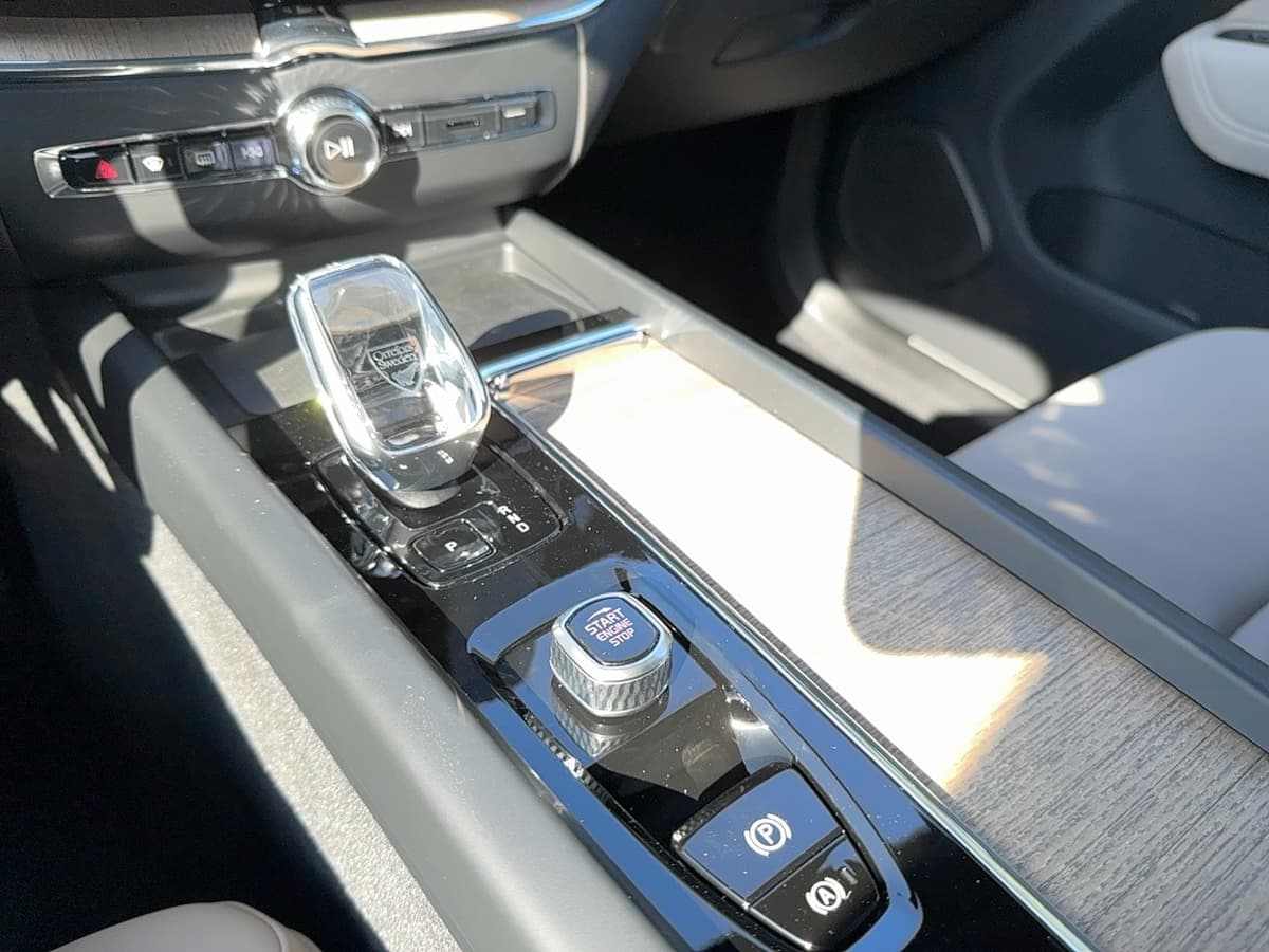 2026 Volvo XC60 - Image 19