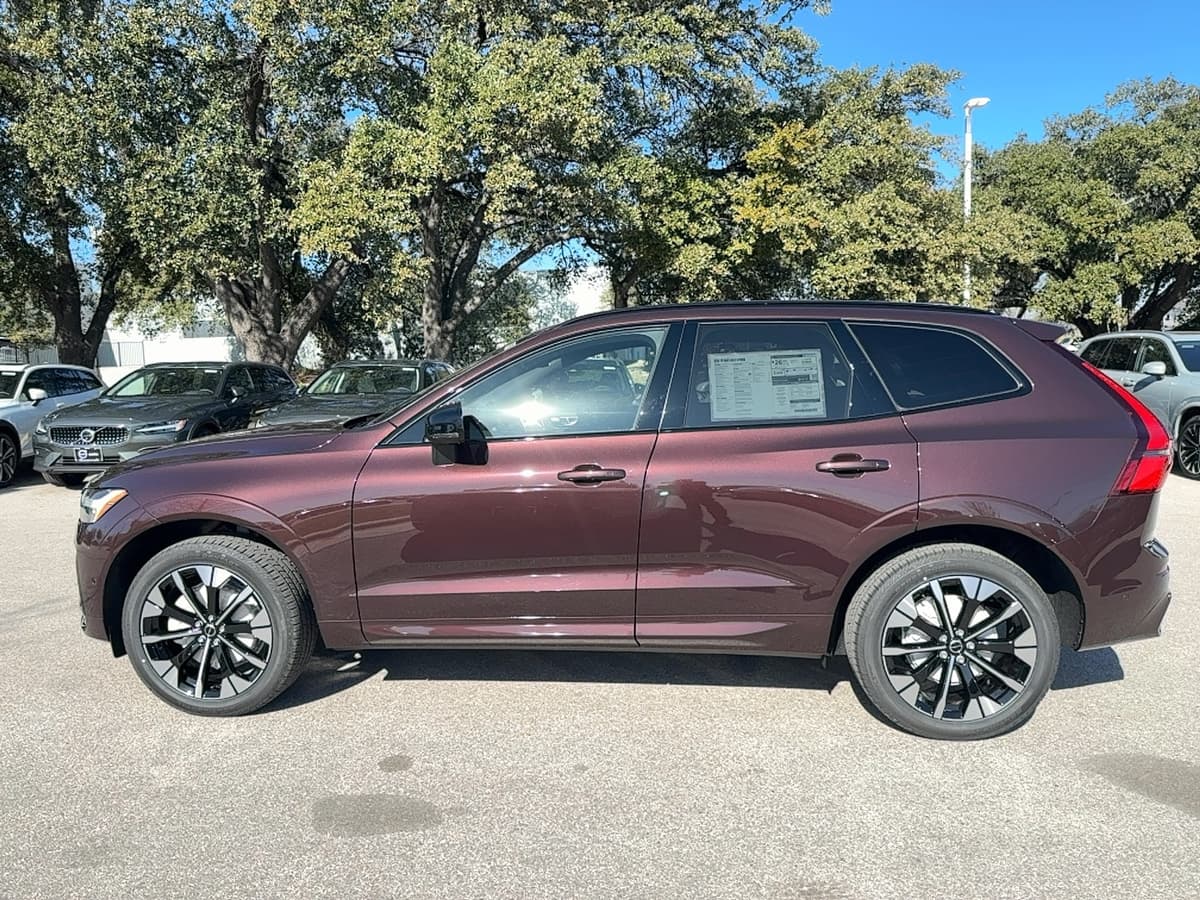 2026 Volvo XC60 - Image 3