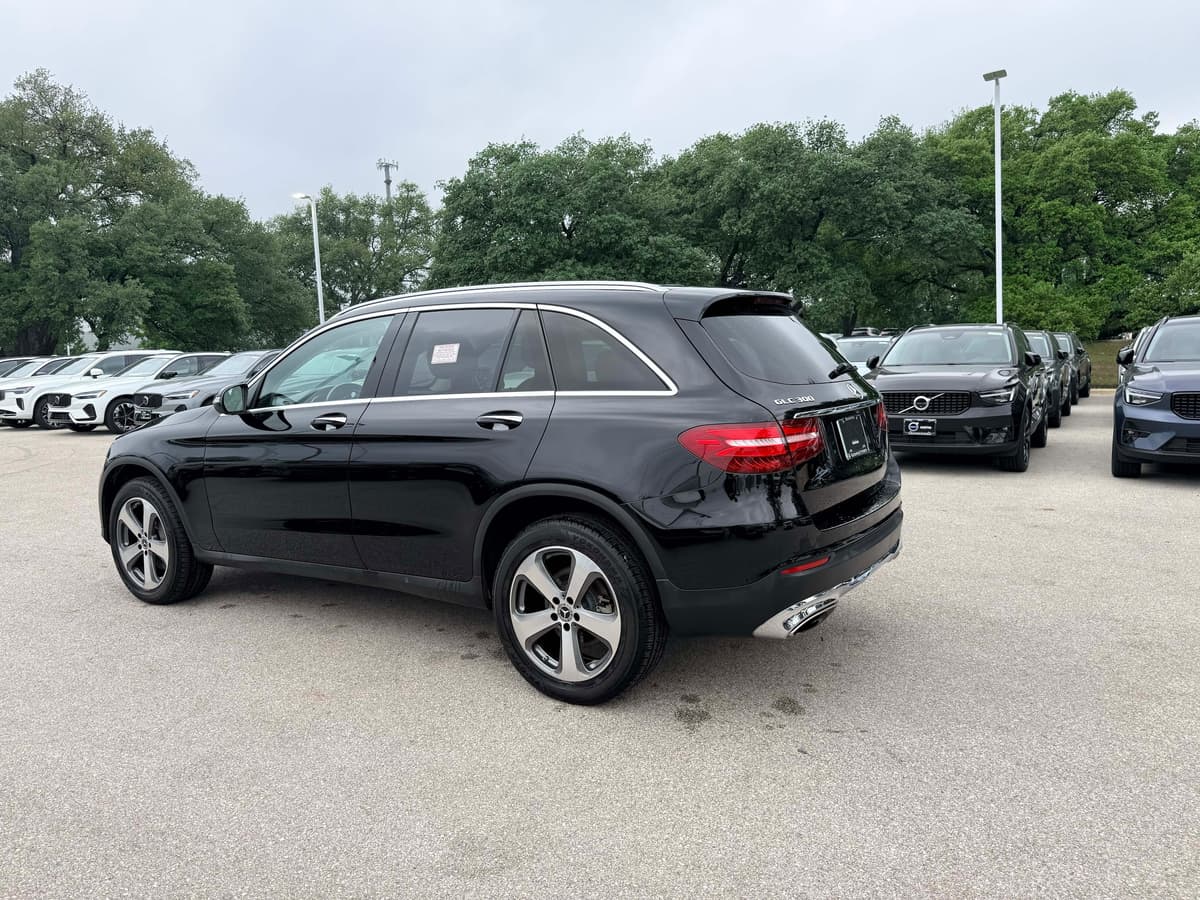 2019 Mercedes-Benz GLC 300 - Image 4