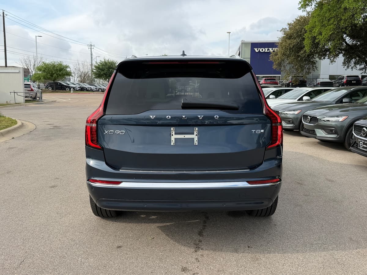 2026 Volvo XC90 plug-in hybrid - Image 5