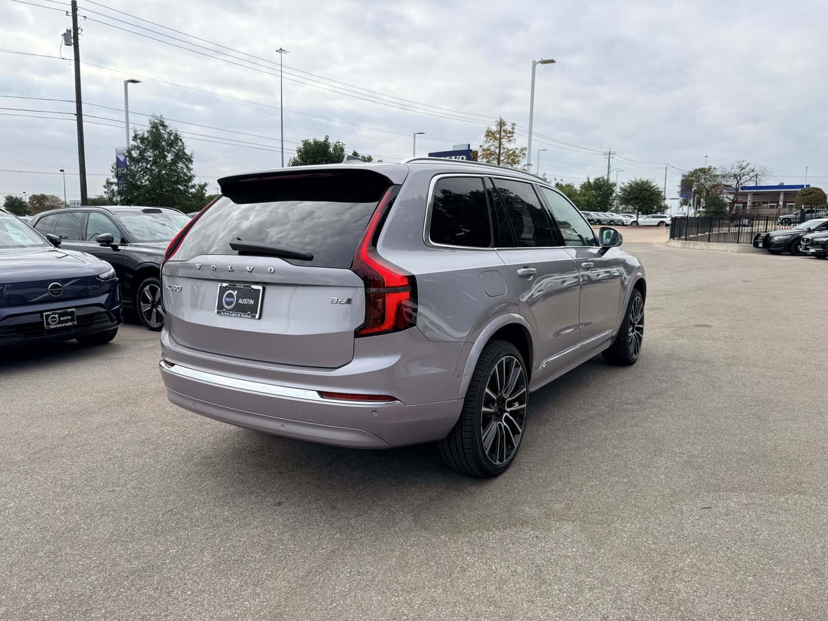 2026 Volvo XC90 - Image 6