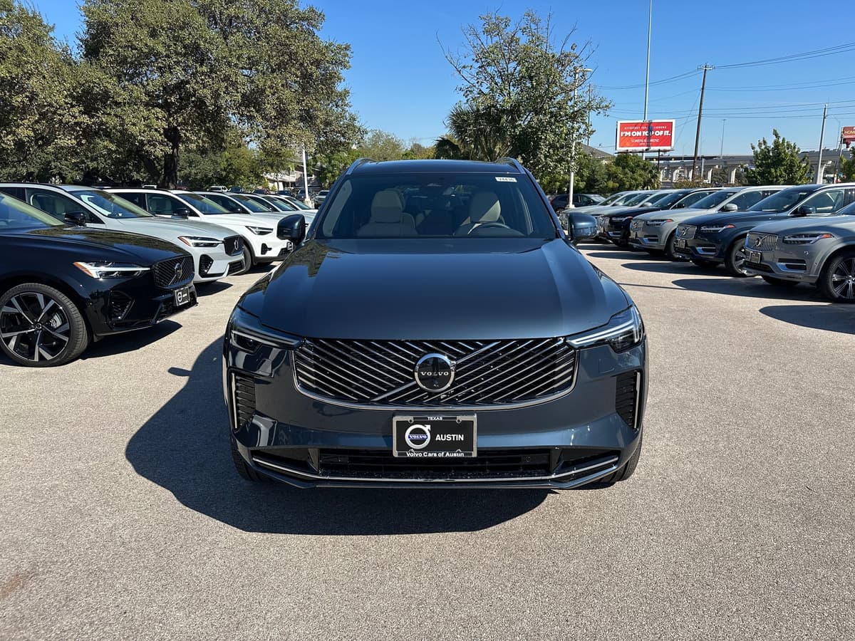 2026 Volvo XC90 - Image 7