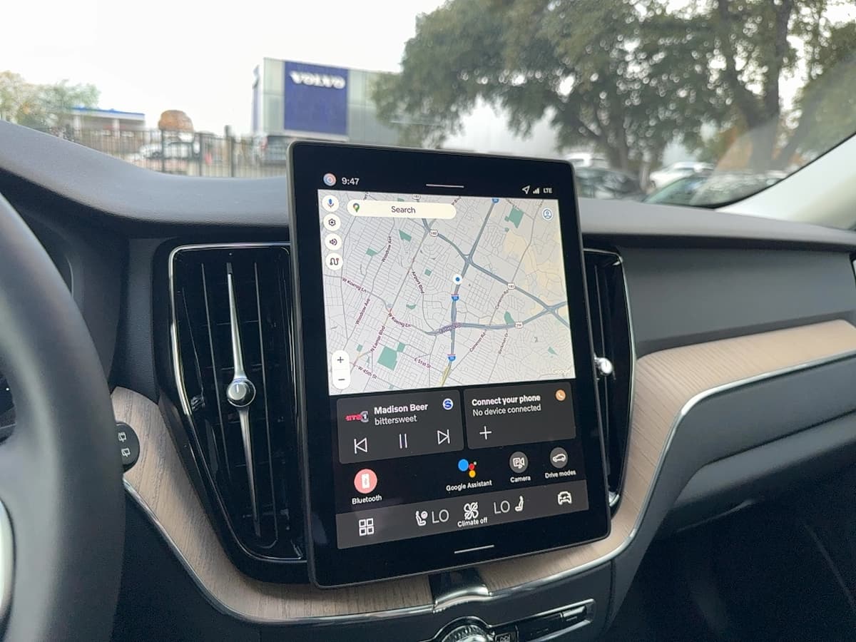 2026 Volvo XC60 - Image 21