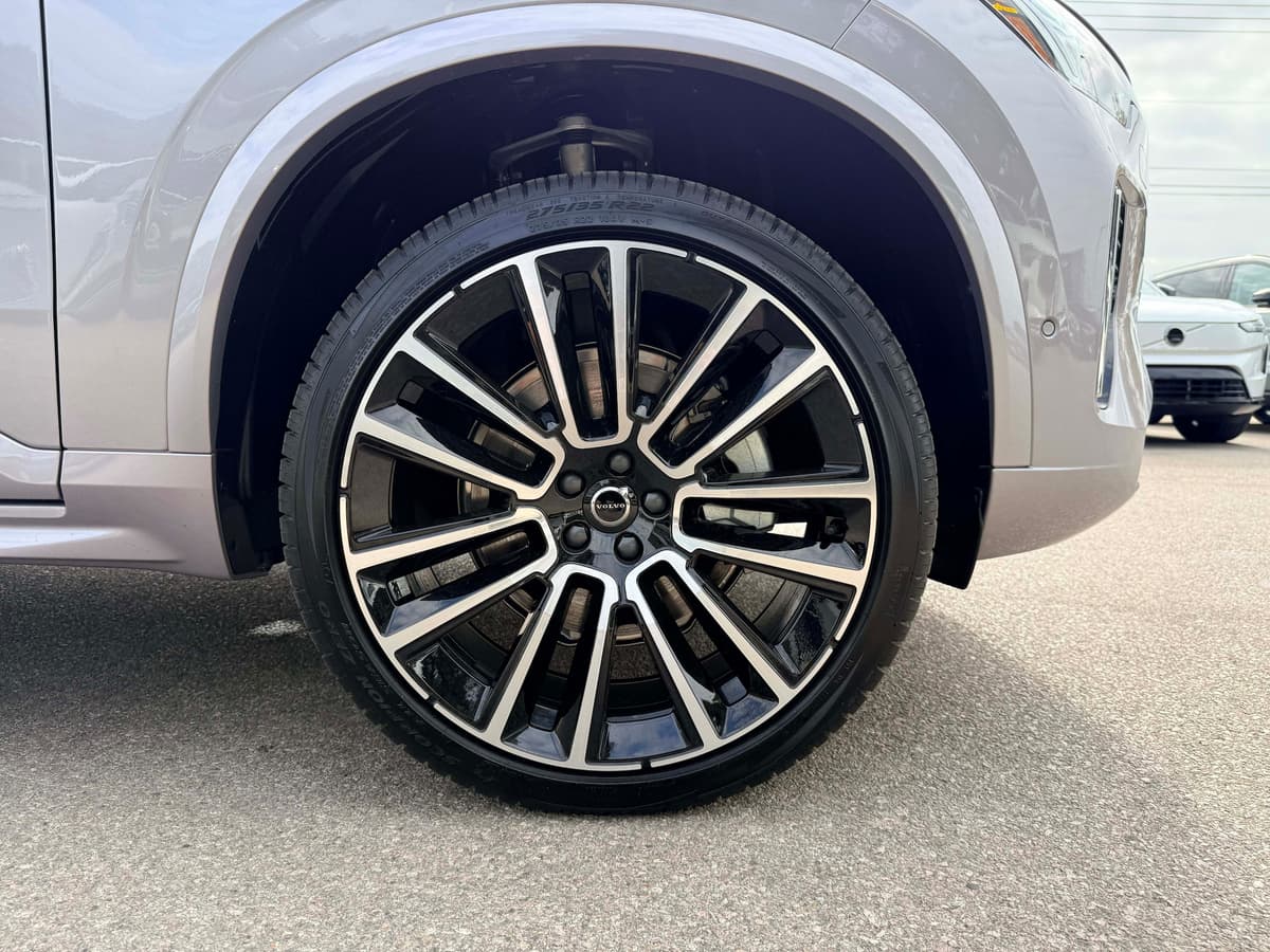 2026 Volvo XC90 - Image 9