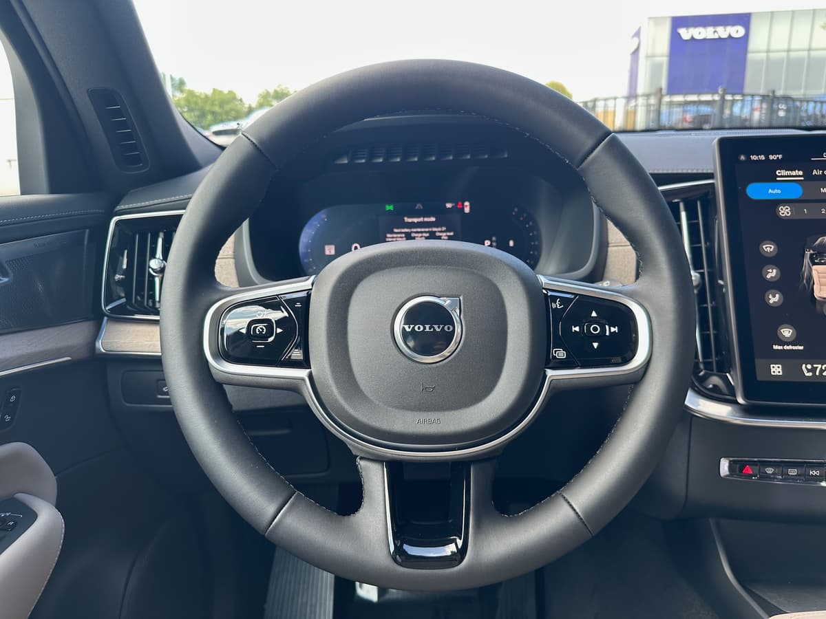 2026 Volvo XC90 - Image 14