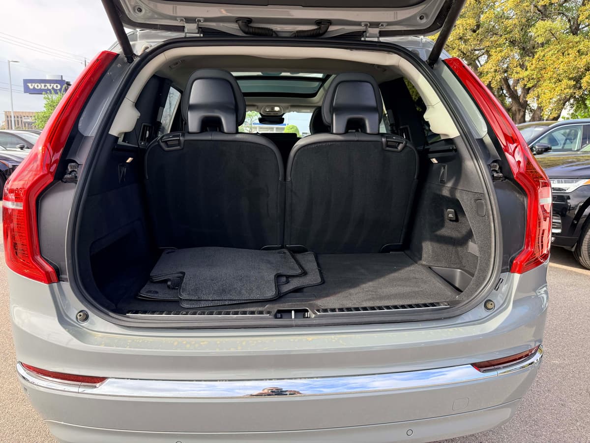 2025 Volvo XC90 - Image 28
