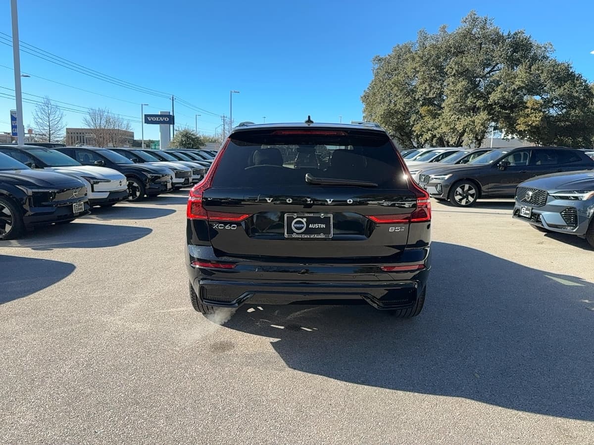 2026 Volvo XC60 - Image 5