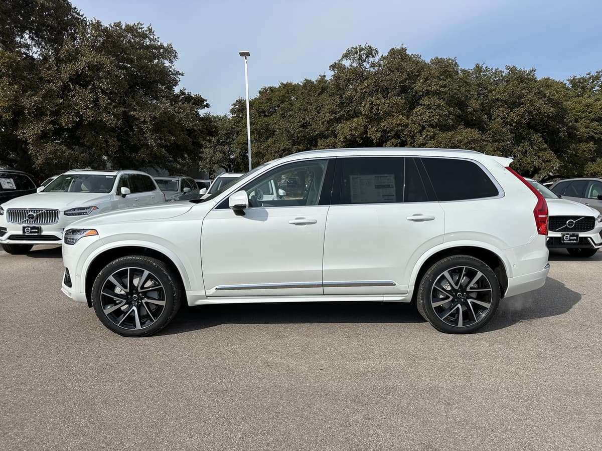 2025 Volvo XC90 - Image 3