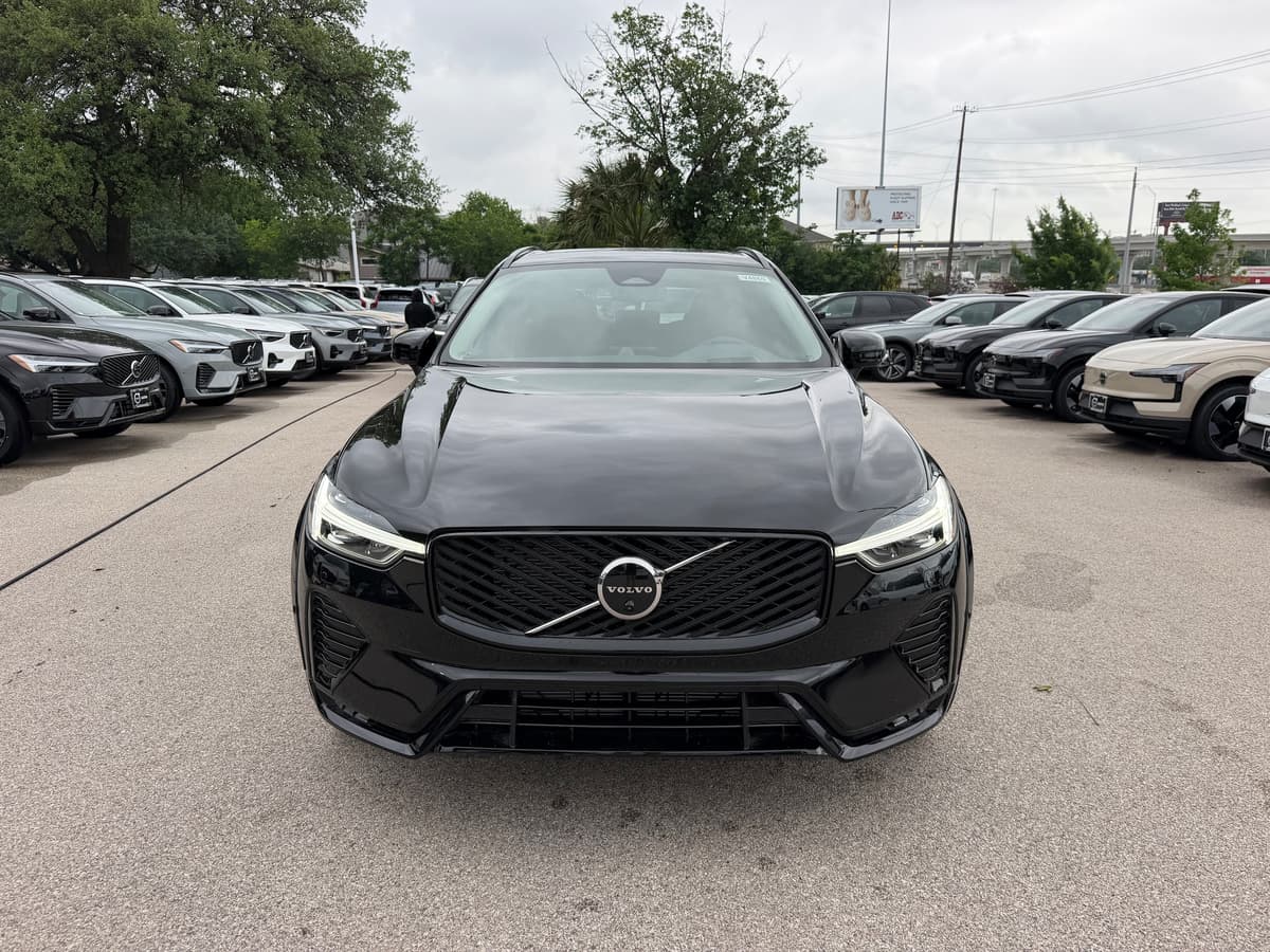 2026 Volvo XC60 - Image 6