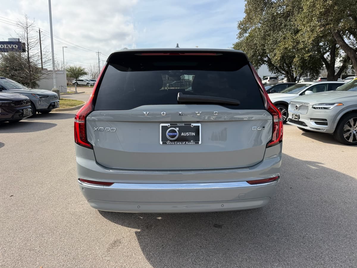 2026 Volvo XC90 - Image 5
