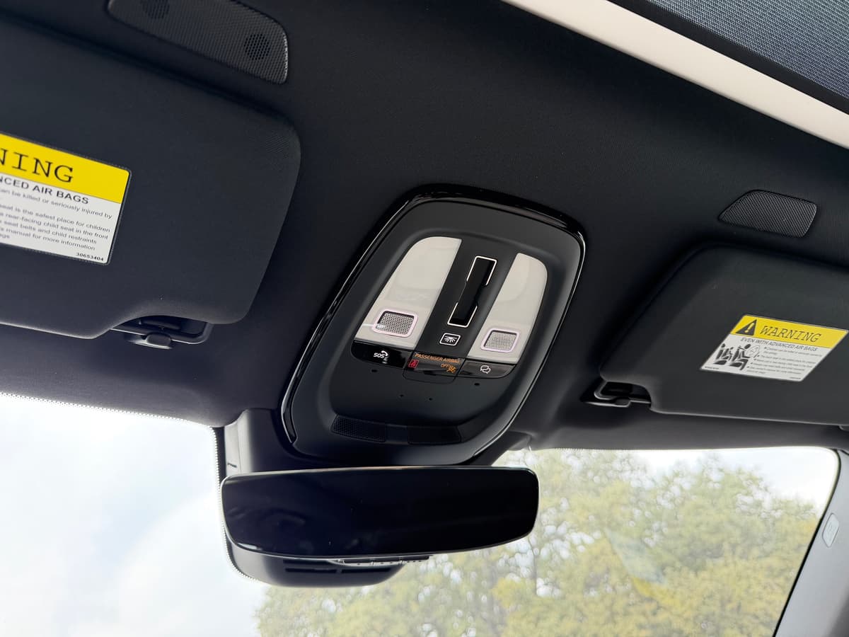 2026 Volvo XC90 - Image 16