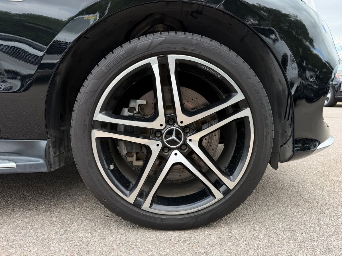 2019 Mercedes-Benz AMG GLE 43 - Image 9