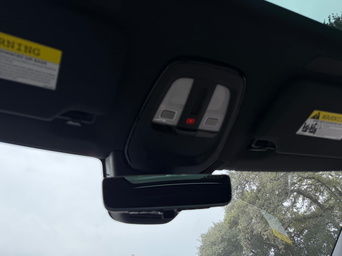 2026 Volvo XC90 - Image 17