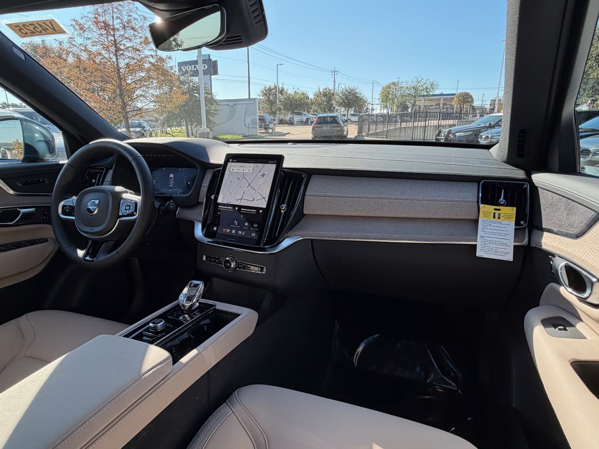 2026 Volvo XC90 - Image 10